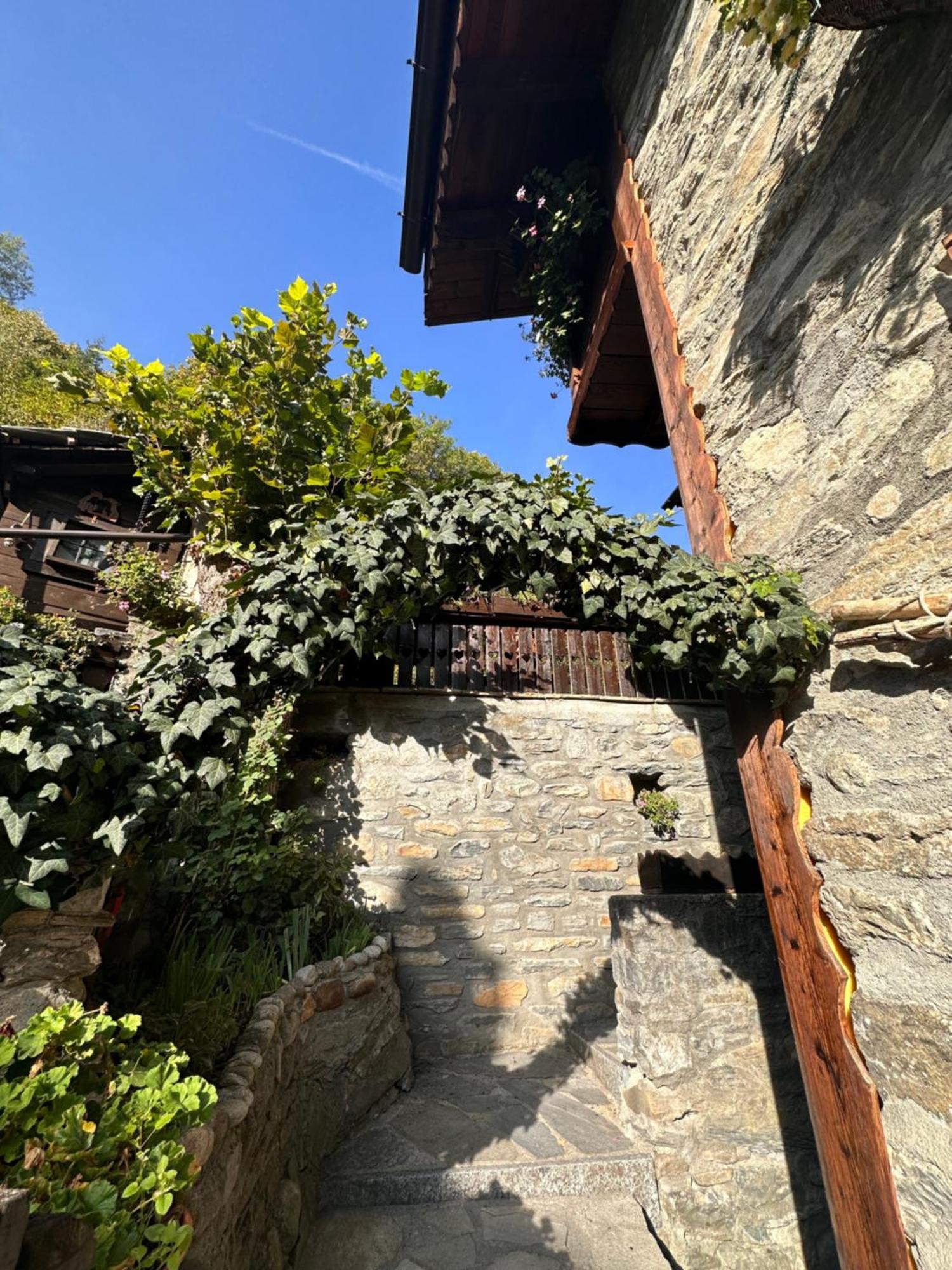 Apartamento Le Grenier de Olga e Mario Pré-Saint-Didier Exterior foto