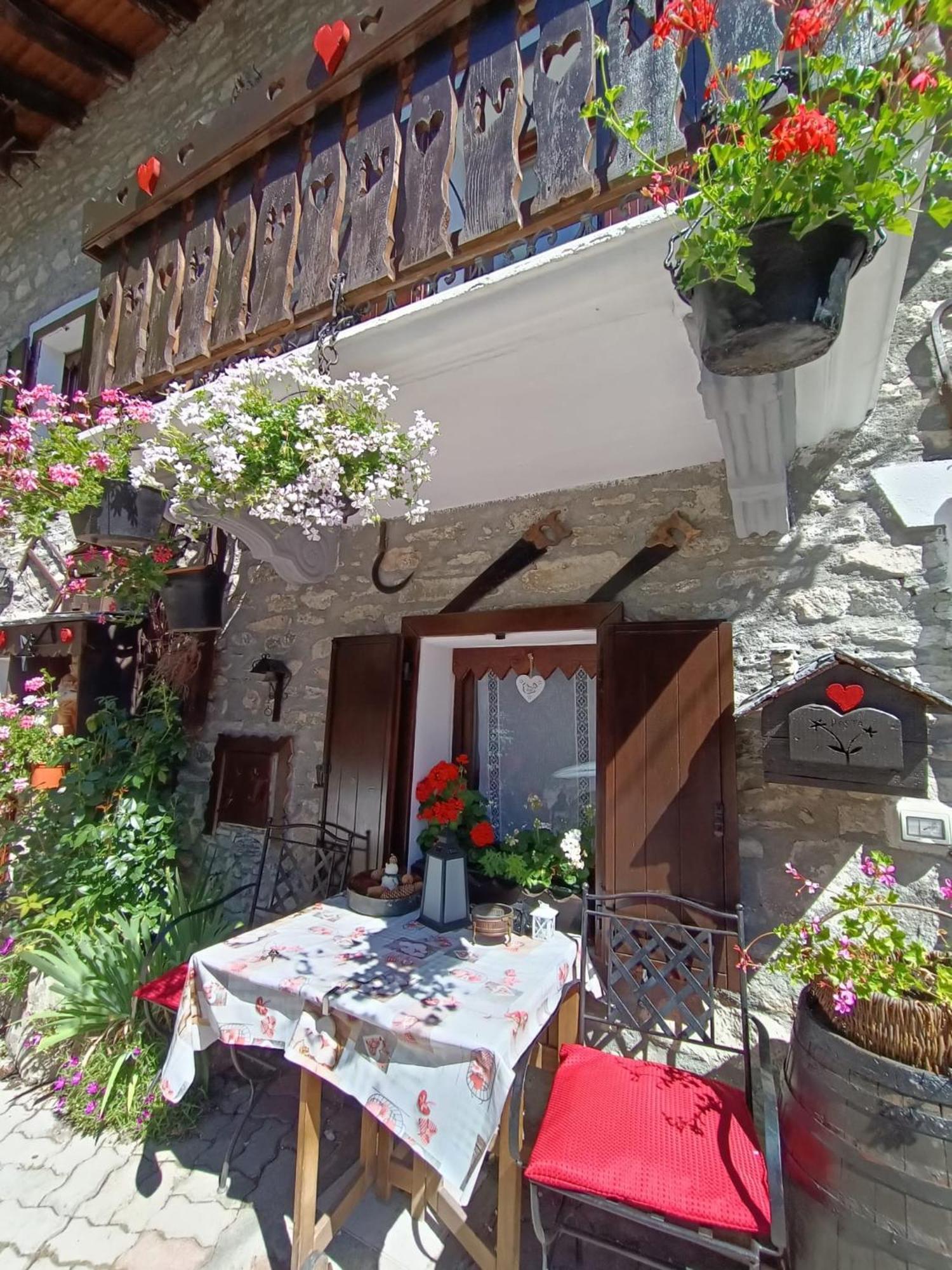 Apartamento Le Grenier de Olga e Mario Pré-Saint-Didier Exterior foto